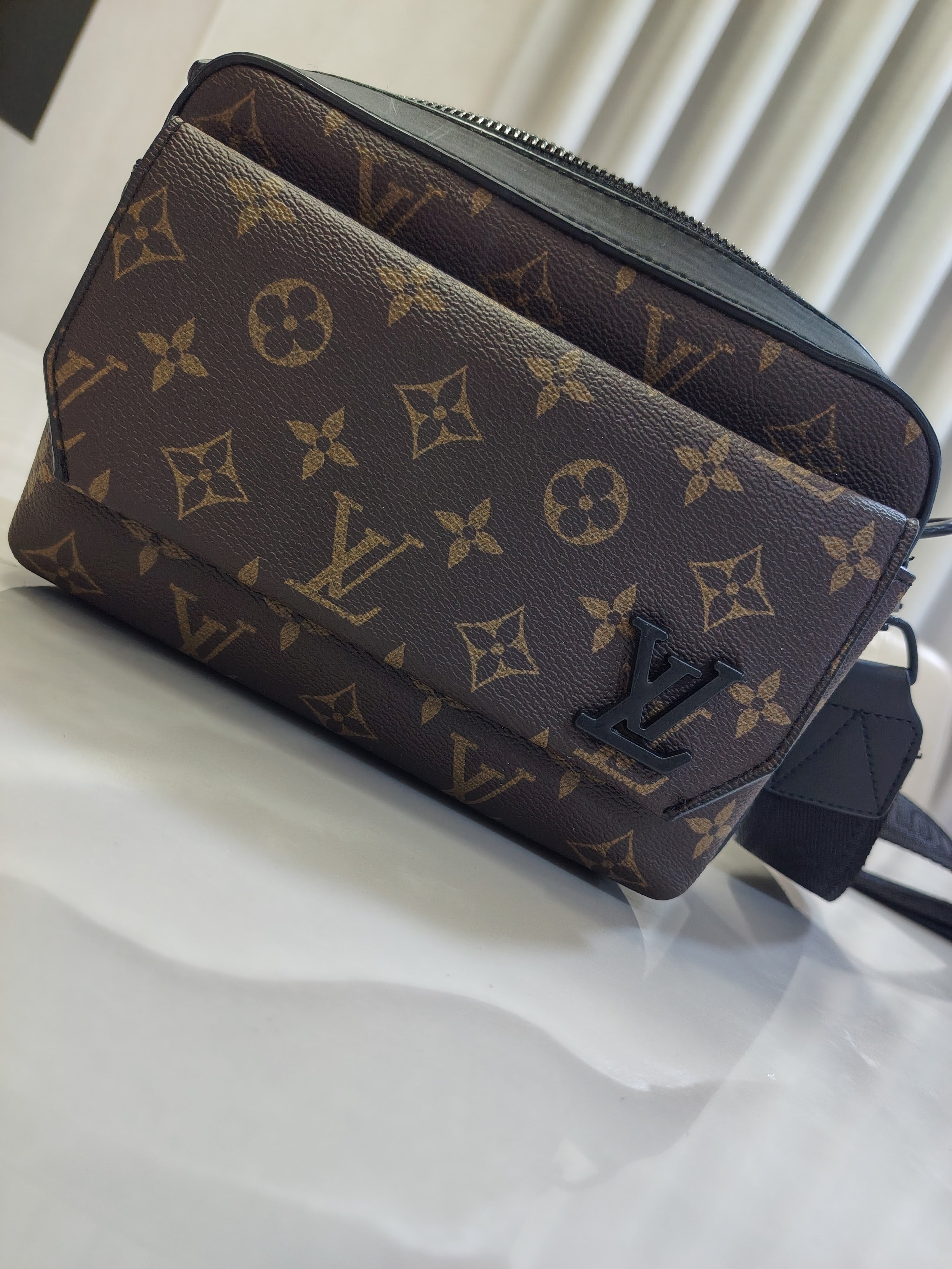 Louis Vuitton Monogram Macassar Crossbody – Signature Canvas Urban Messenger Brown Black luxury Men's Gifts Pre-owned